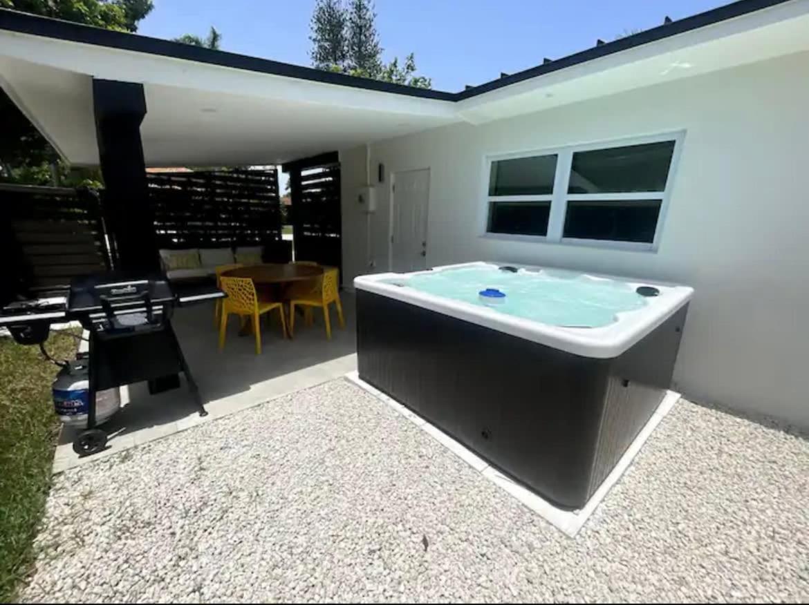 Villa Casa Ana - Cozy Space Hot Tub And Large Fenced Yard Miami Exterior foto